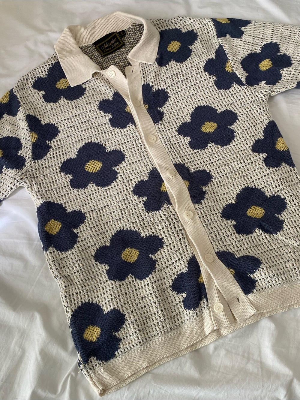 Massive Luxury Edition Josua SS Buttondown - Size: Medium